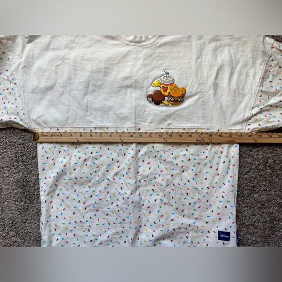Disney World Parks Eats Snacks Food Spirit Jersey Sweatshirt Small S - Picture 8 of 8